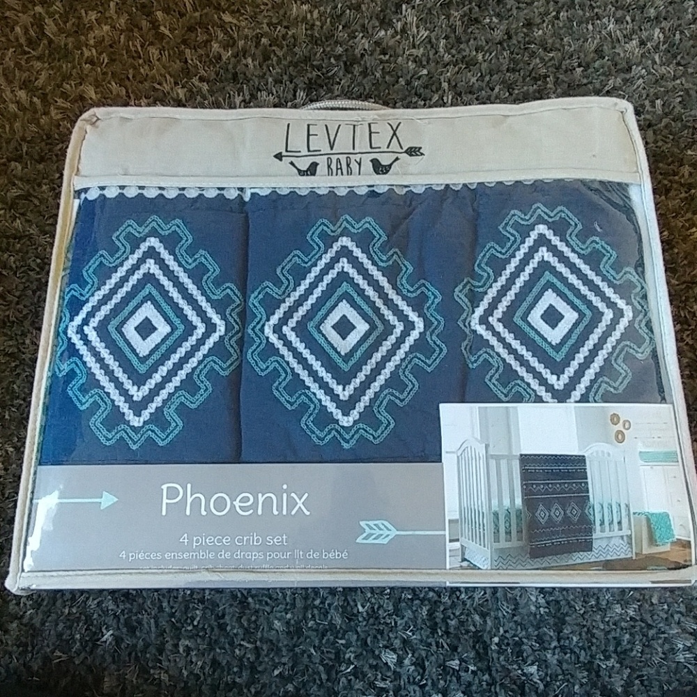 NWT Levtex Phoenix 4 Piece Crib Set
